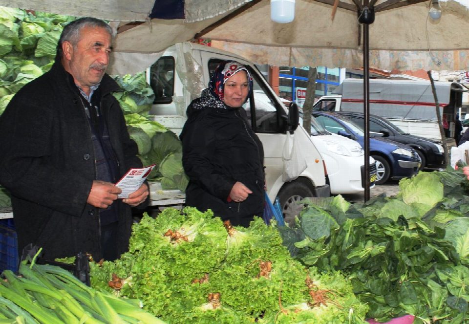 Pazarcıları soğuk vurdu