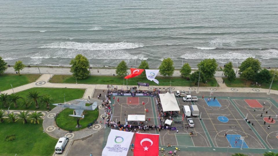 Sokak basketbol turnuvası nefes kesti