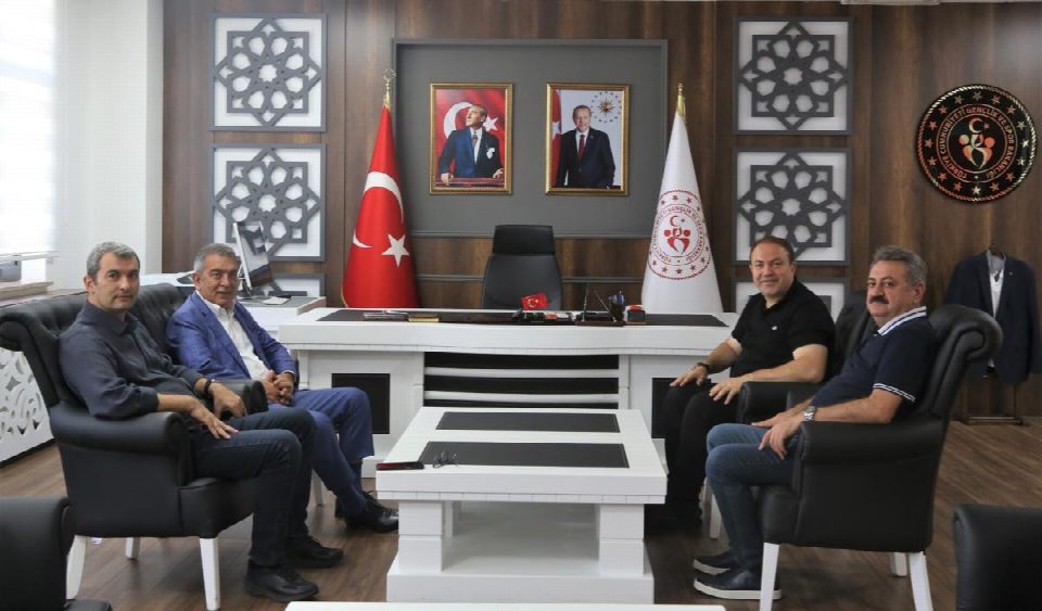 Okçuluk heyetinden il müdürü Genç'e ziyaret
