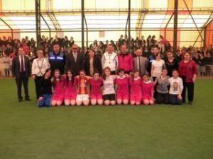 KIZLAR'DAN FUTBOL RESİTALİ