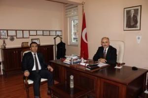 FATSA İLÇE MİLLİ EĞİTİM MÜDÜRÜ EKREM CİNOĞLU: "FATSA HALK KÜTÜPHANESİ ESER BAKIMINDAN OLDUKÇA ZENGİN"