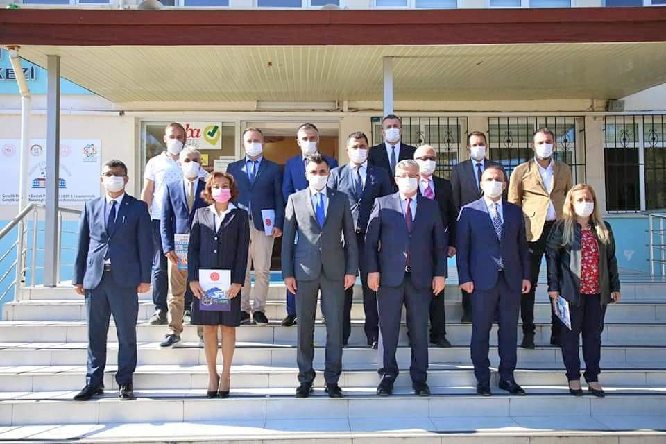 8 okula "Okulum temiz belgesi" verildi