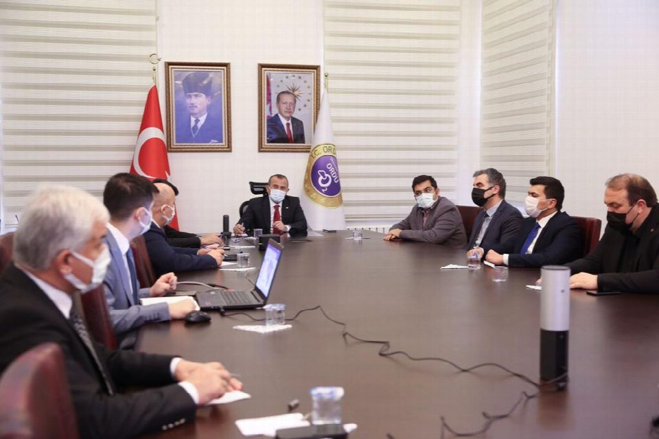 Vali Tuncay Sonel “Kurallara uyan vatandaşlarımıza teşekkür ediyorum”