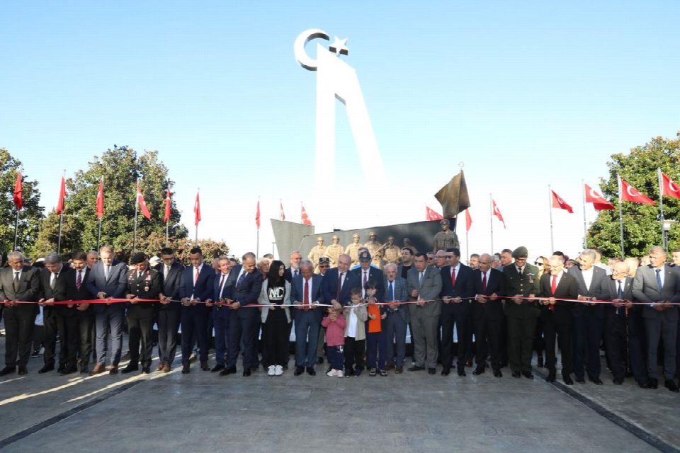Cumhuriyetin 100. yılında 1438 şehidimizin anısına saygıyla…