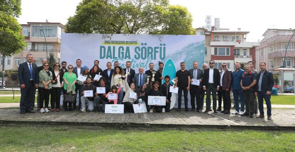 Ordu’da sörf rüzgarı esti