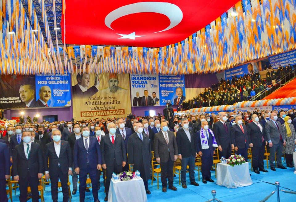 7.oğalan kongre de Halit Tomakin AK parti il başkanlığına seçildi