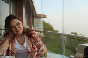 Ezgi hayata döndü