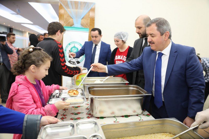 Fatsa Belediyesinden nezih ortamda İftar sofrası