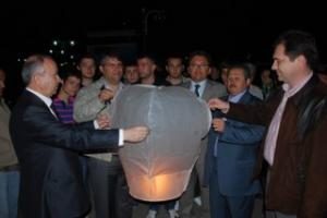 UÇAN FENER ŞENLİĞİ COŞKUYLA İZLENDİ