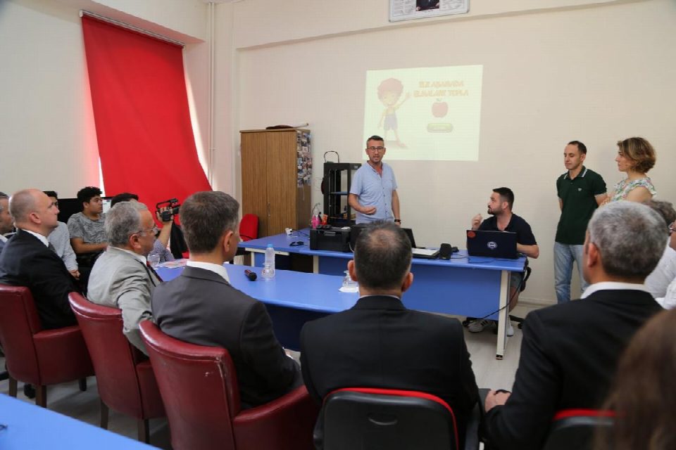 Eğlendirerek Öğretmenin Adresi: Bilgi Evleri