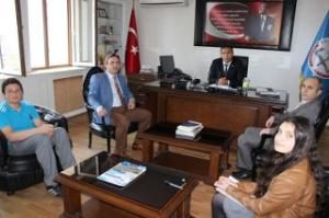 CAHİT ZARİFOĞLU ANADOLU LİSESİ ÖĞRENCİLERİNDEN OKUL DERGİSİ ZİYARETİ