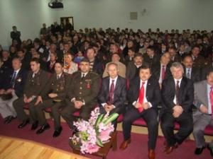 18 MART ŞEHİTLERİ ANMA GÜNÜ ETKİNLİKLERLE KUTLANDI