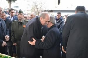 Başkan Anlayan'ın annesini binlerce kişi son yolculuğuna uğurladı