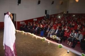 ANNELER GÜNÜNE ÖZEL PROGRAM
