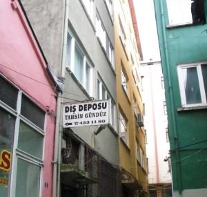 Patlayan Mini Buzdolabı korkuttu