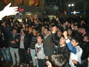 Galatasaray Taraftarları Galibiyeti Böyle Kutladı