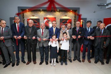 Vali Yavuz, Durugöl Şehit Bayram Gümüş İlkokulu’nda Düzenlenen Açılış Programına Katıldı
