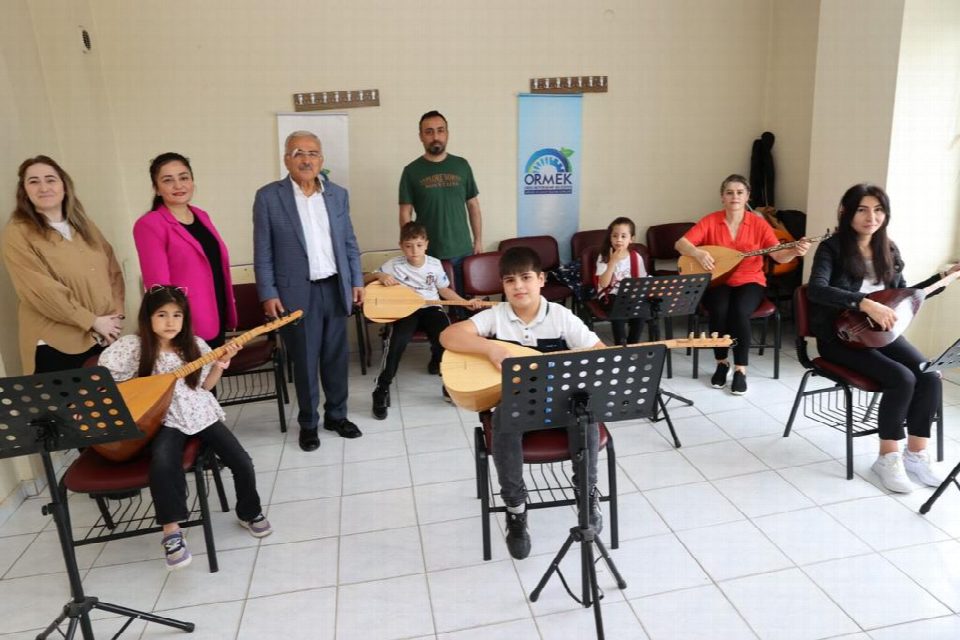 Başkan Güler, sanatın ve sanatçının yanında