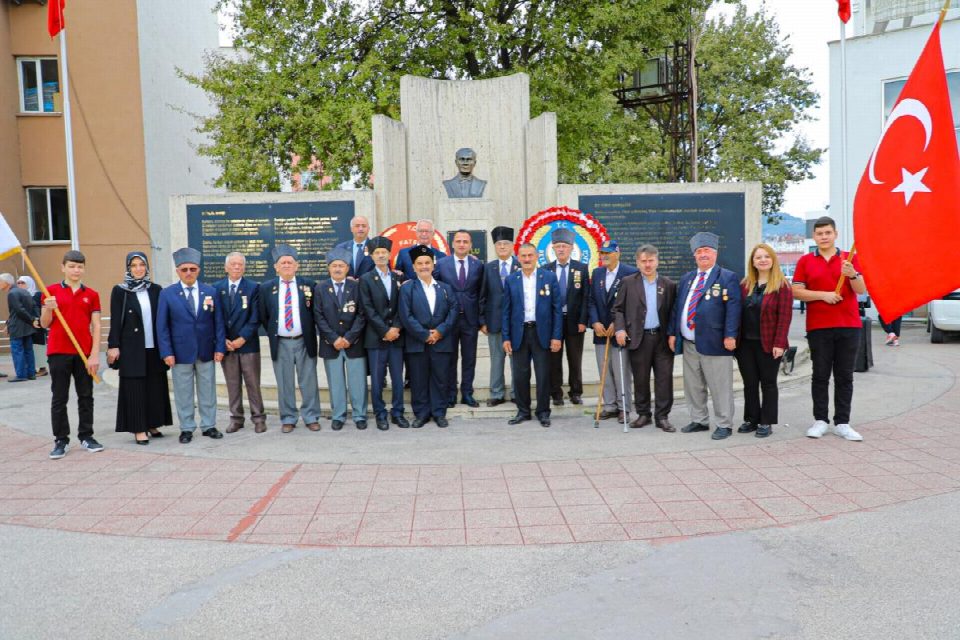 Başkan Etem Kibar “Kahramanlık günlerini şehit ve gazilerimize borçluyuz”