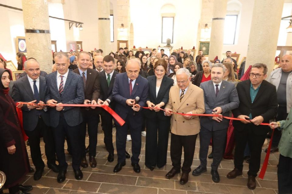 ORMEK’ten tezhip sergisi.. Başkan Güler: “Burada tarihimizin, kültürümüzün ve sanatımızın hayatımıza yansımalarını görüyoruz”