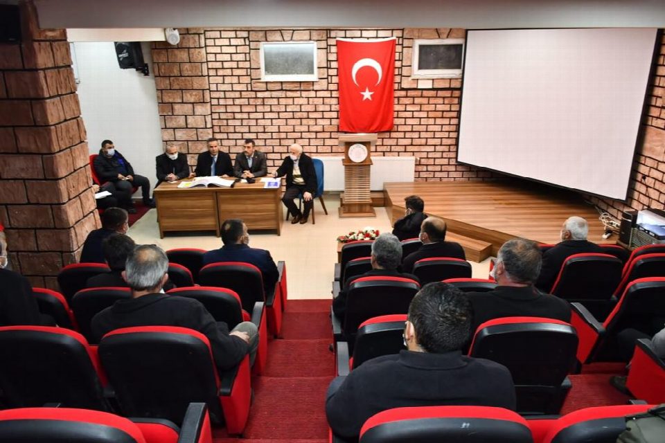 Büyükşehir muhtarlarla el ele