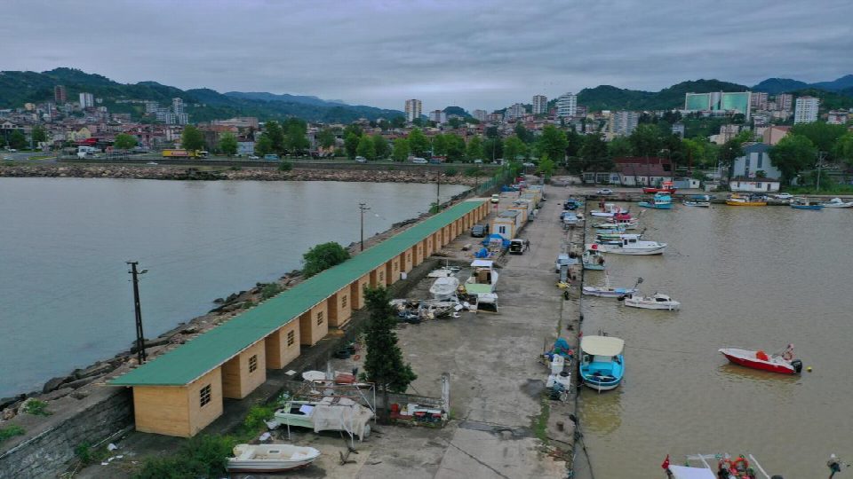 Başkan Güler verdiği sözü tuttu....Fatsalı balıkçılara modern bir ortam hazırlanıyor