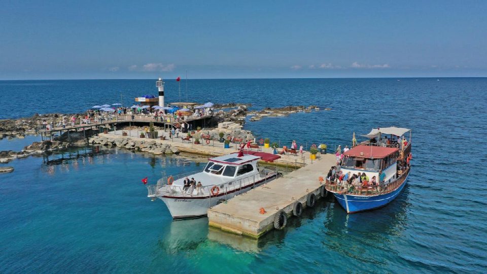 Adaya ziyaretçi akını...Ordu’nun yeni turizm rotası: Fatsa adası