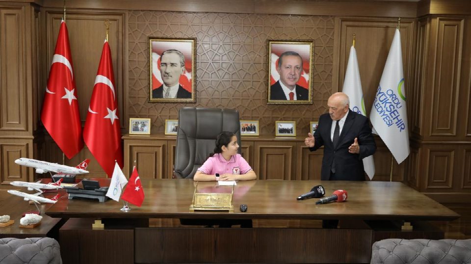 Başkan Güler’in koltuğuna Nehir Çağla Bektaş oturdu