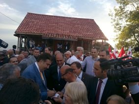 Gürcistan Cumhurbaşkanı Saakaşvili, Fatsa’da 19 Kişiye Vatandaşlık Belgesi Verdi