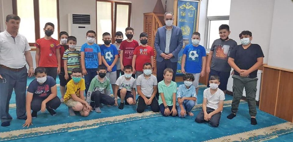 Camiler çocuk açtı