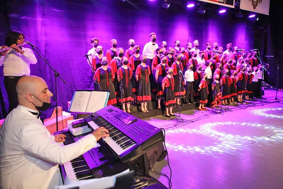 Fatsa Özel Sevgi Sanat Evi’nin Latin müzik konseri mest etti