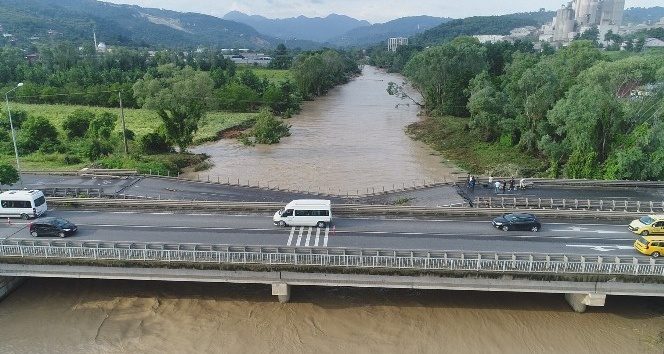 Başkan Aktepeafet bölgelerinde incelemelerde bulundu