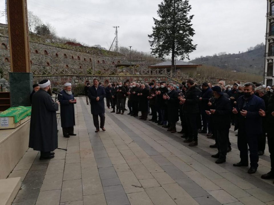 Eşref Salman son yolculuğuna uğurlandı