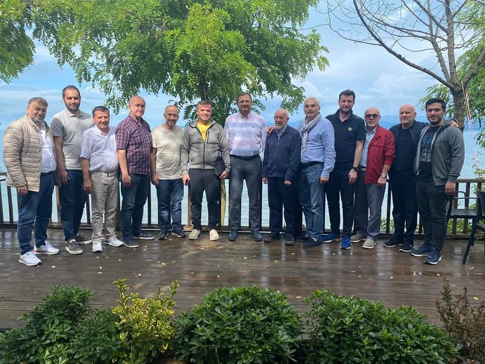 Fatsa'ya yatırımcı getirmek için pazar günü bile çalışıyor