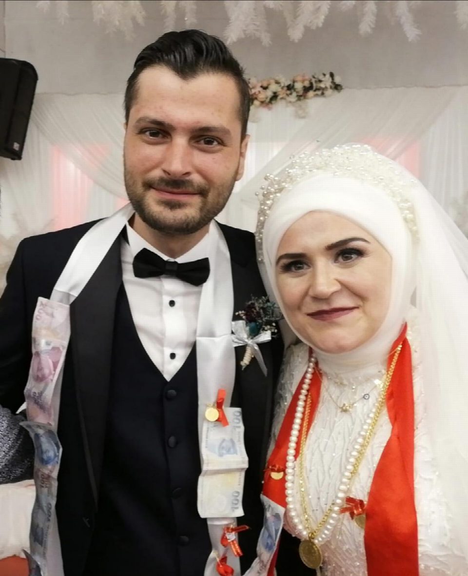 Ayşe ile Ömer evlendi...