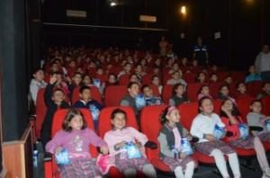 FATSA'DA "UMUTLU VE MUTLU YARINLAR PROJESİ" İLK DEFA SİNEMAYA GİTTİLER