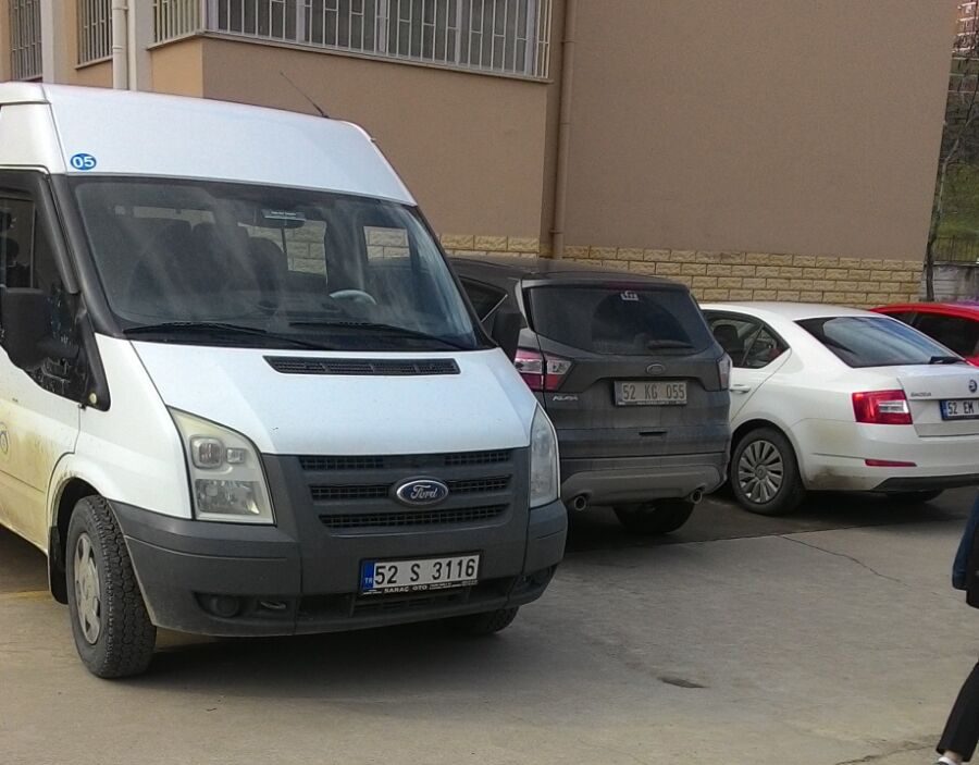 FATSA’DA POLİS OKUL SERVİS ARAÇLARINI DENETLEDİ