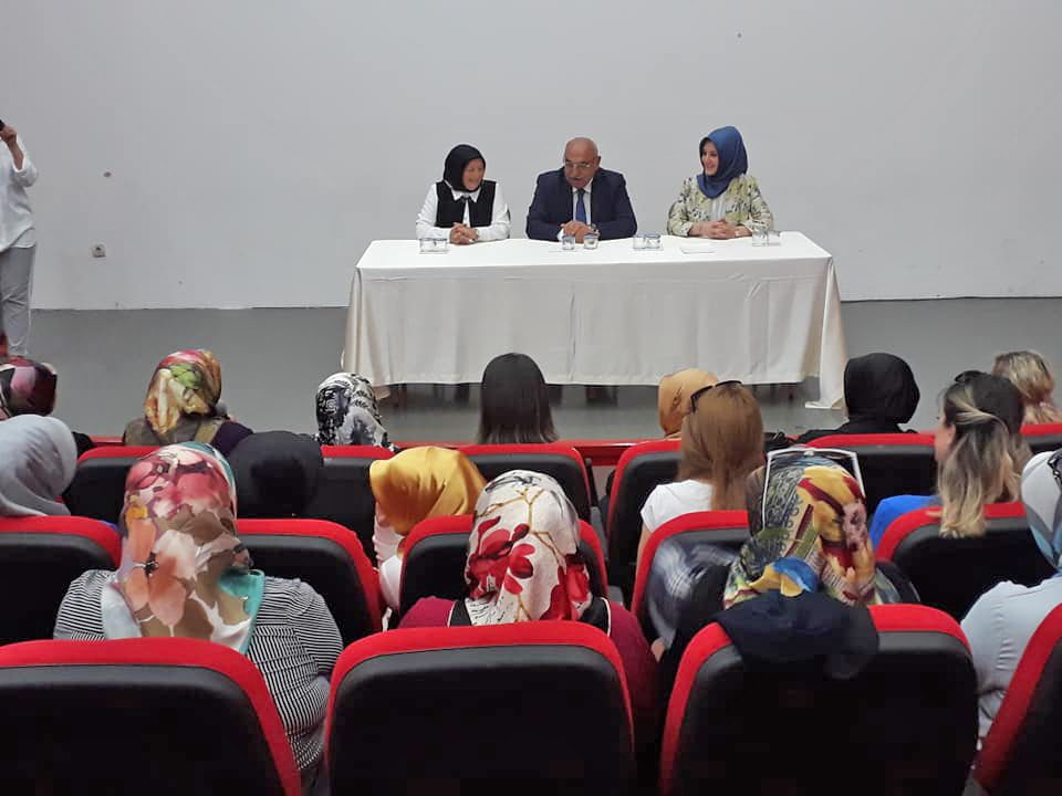 Milletvekili Yediyıldız AK kadınlarla istişare yaptı