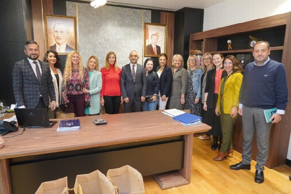 Yunan ve Polanyalı öğretmenlerden Fatsa Belediyesi’nin sıfır atık projesine tam not
