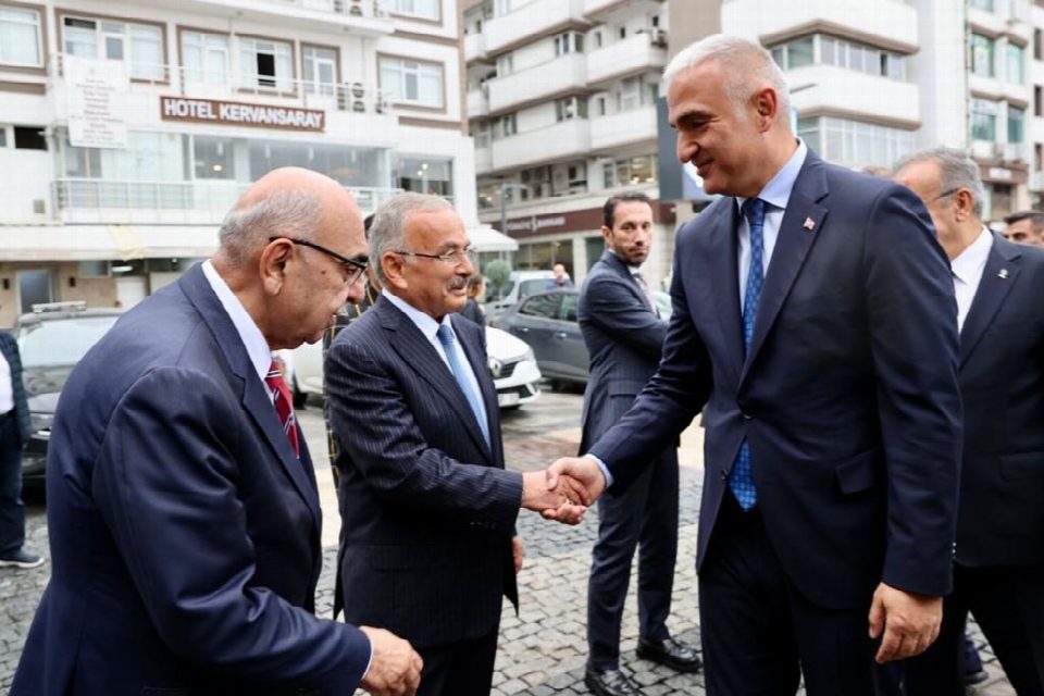 Kültür ve Turizm Bakanı Mehmet Nuri Ersoy, Büyükşehirde