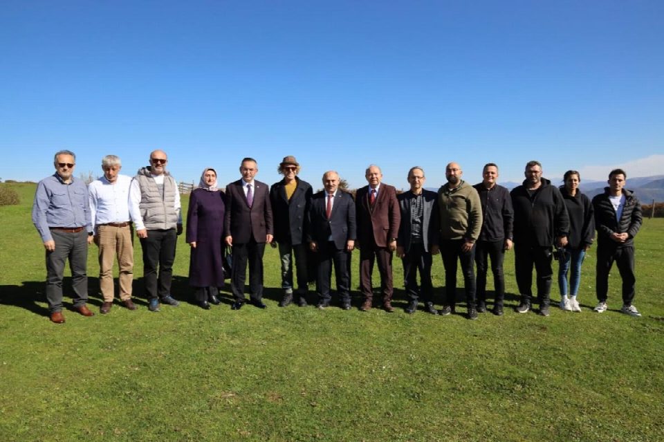 Rektör ve Öğretim Üyelerinden Arıca’ya ziyaret ziyaret