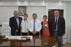 Aslancami İlköğretim Okulu Müdürü İbrahim Çoban ASLANCAMİLİ GENÇLER BAŞARININ TESADÜF OLMADIĞINI GÖSTERDİLER