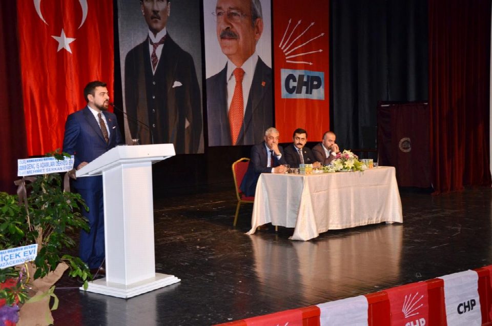 CHP’de Avukat Onur Çam güven tazeledi