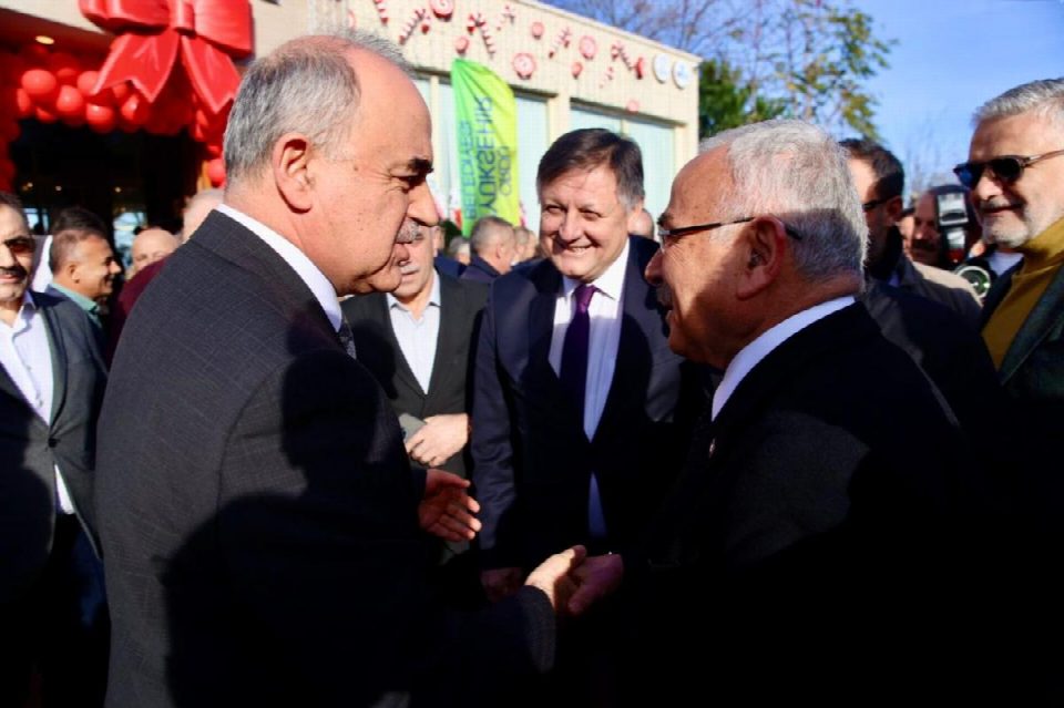MAVNA kafe açıldı... Her yaştan vatandaşa hitap eden yeni sosyal tesis