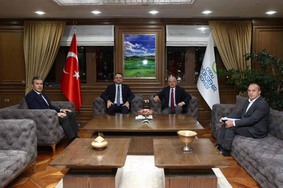 Gençlik ve Spor Bakan yardımcısı Dr. Enes Eminoğlu büyükşehirde