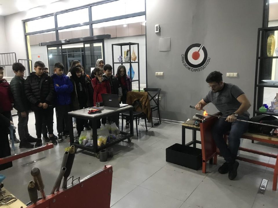 Çocuklar, fındık ile çikolatanın buluştuğu noktada