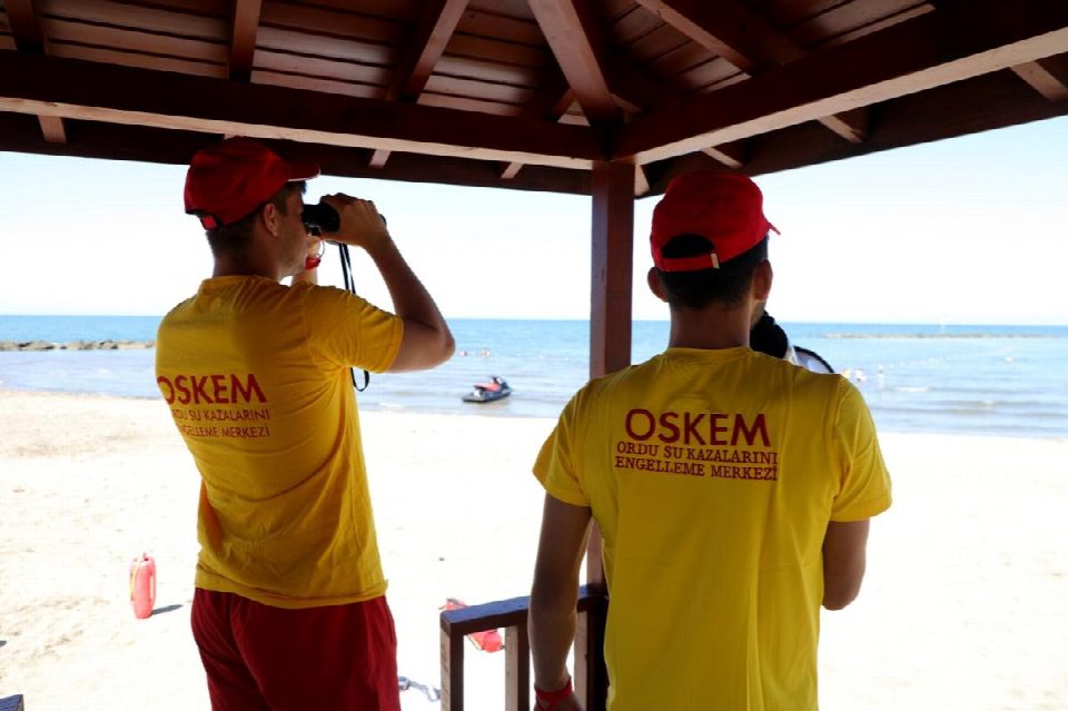 OSKEM SEZONU AÇTI... 22 PLAJDA 100 PERSONEL HİZMET VERECEK