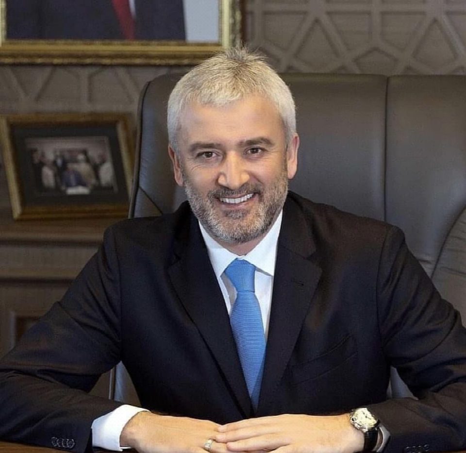 Enver Yılmaz adaylığını açıkladı