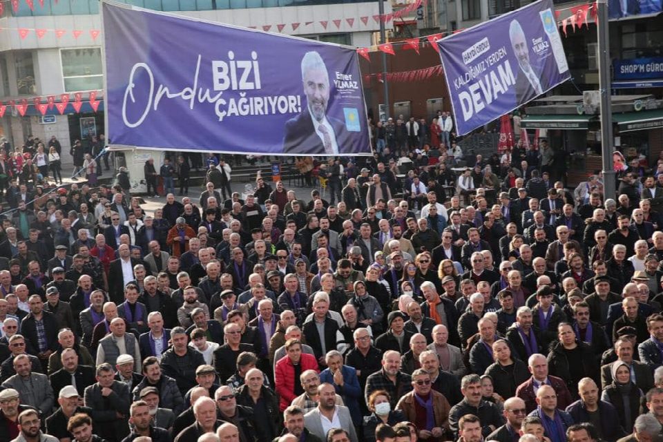 Ordu Enver Yılmaz'ı bağrına bastı