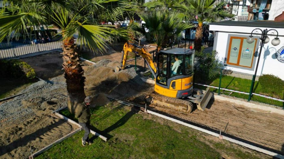 30 Ağustos Zafer parkı modernleşiyor